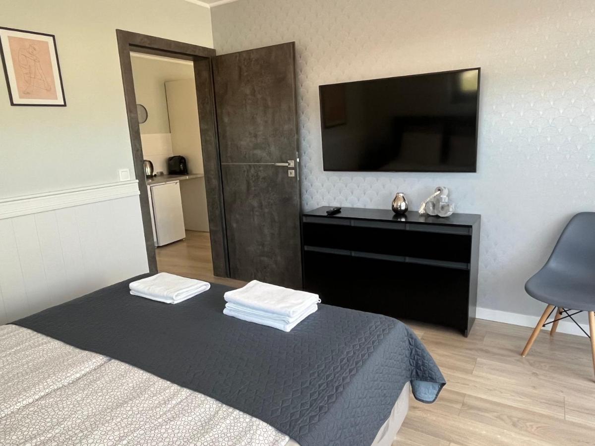 Apartamenty Blast Nad Morzem Chłopy Exteriör bild