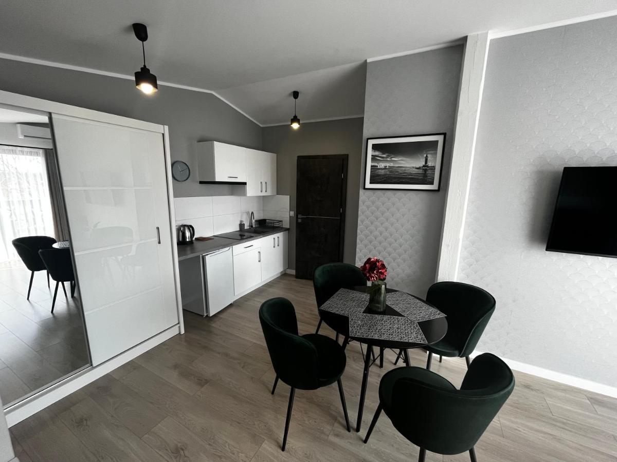 Apartamenty Blast Nad Morzem Chłopy Exteriör bild