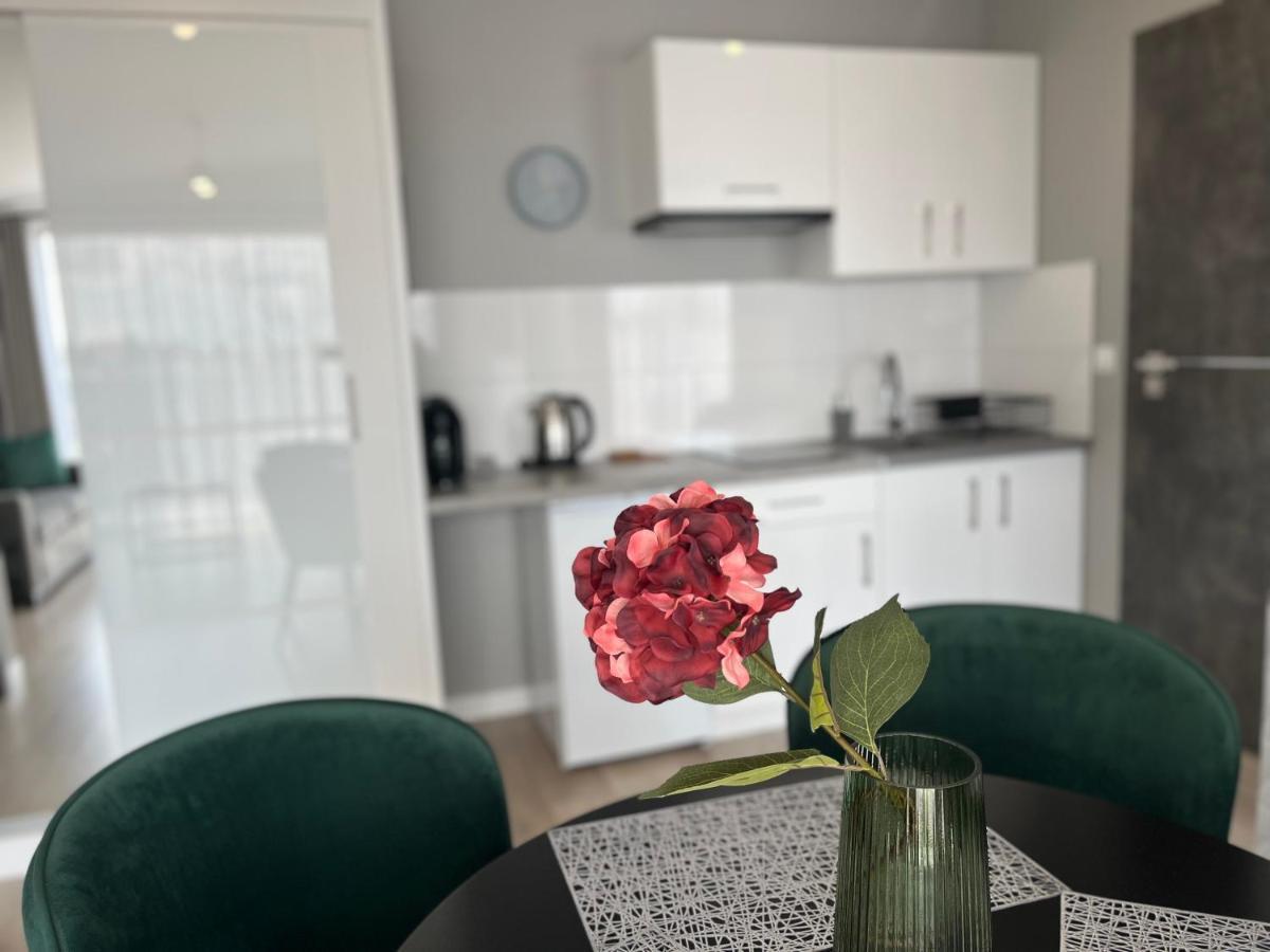 Apartamenty Blast Nad Morzem Chłopy Exteriör bild